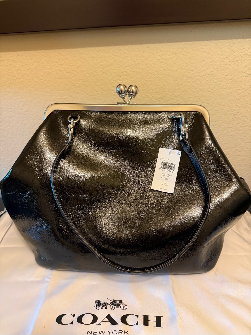 Coach Glazed Black Leather Kisslock 27 Frame-Bag